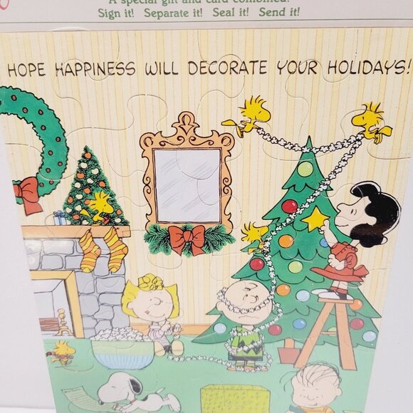 Vintage Hallmark Christmas Puzzle Greeting Card Featuring Peanuts Characters - Picture 4 of 7